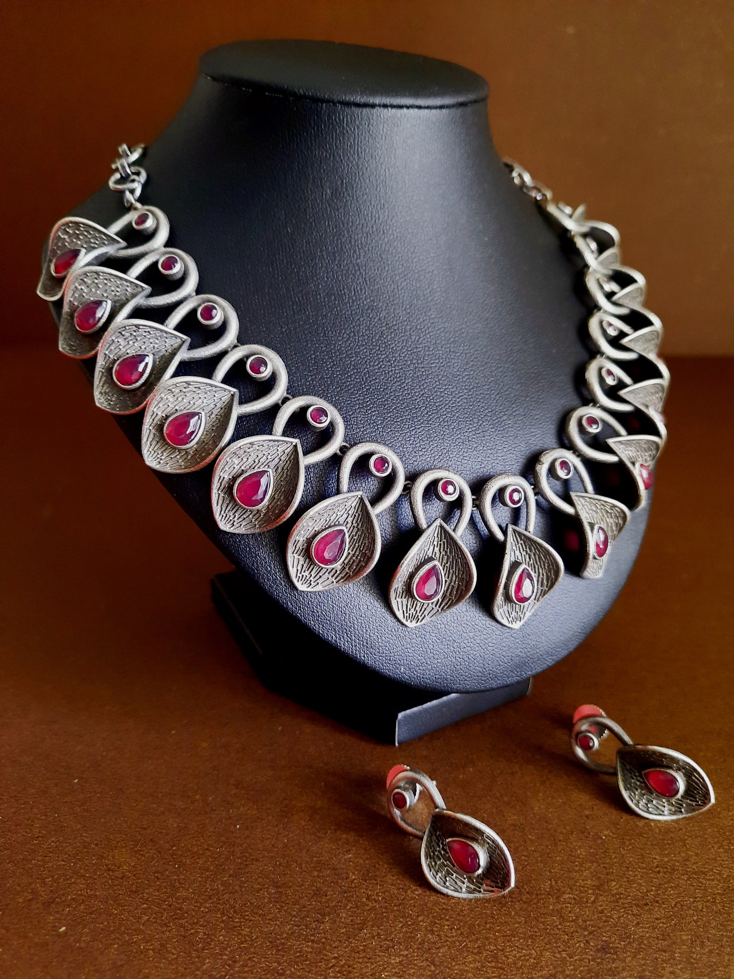Jennifer Deep Red Necklace Set