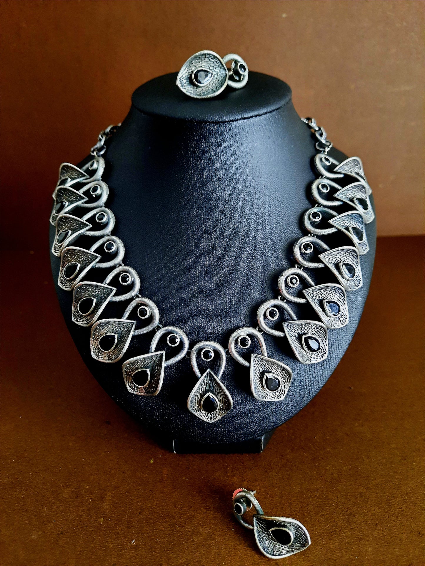 Jennifer Deep Red Necklace Set