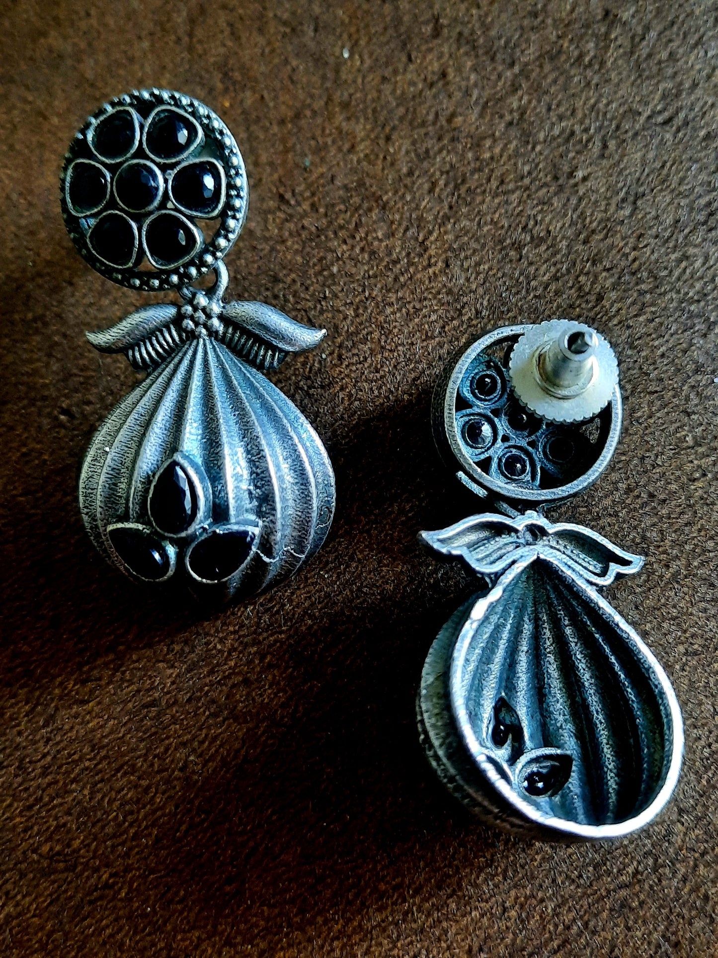 Clara Black Earrings