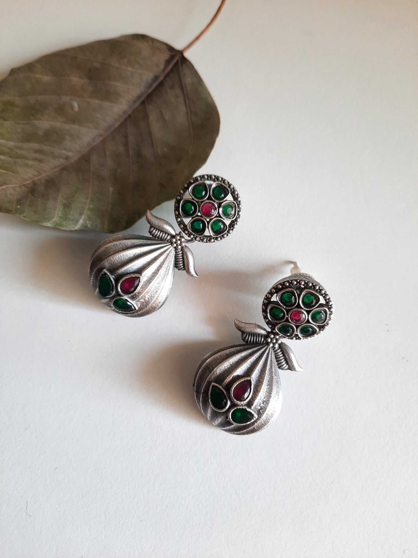 Clara Black Earrings